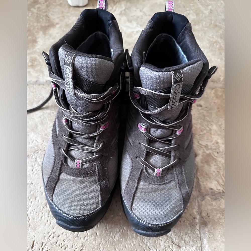 Women’s Columbia waterproof hiking boots